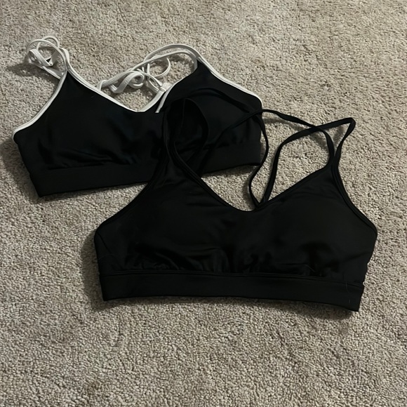 Old Navy Sports Bras - Picture 1 of 2